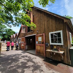 Franklin Park 7/22 - Franklin Farm barn