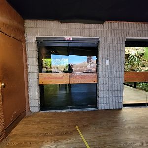 Franklin Park 7/22 - Bird's World doors between exhibits
