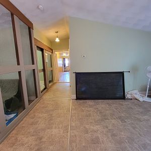 Animal Adventures MA 7/22 - Indoor carnivore room