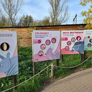 Signage near second Rhinoceros enclosure