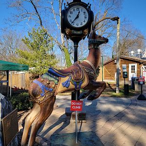 Elmwood Park - Old clock and christmas decor