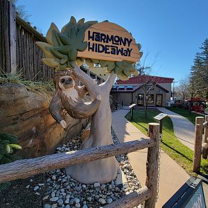 Elmwood Park - Harmony Hideaway