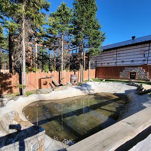 Miller Zoo - Domestic waterfowl yard