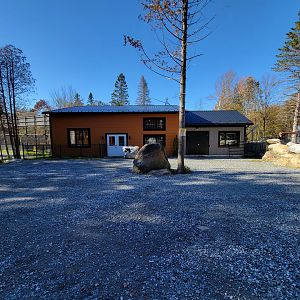 Miller Zoo - Lion and hyena building
