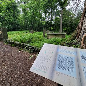 Nashville Zoo 5/22 - Grassmere Plantation, family cemetary