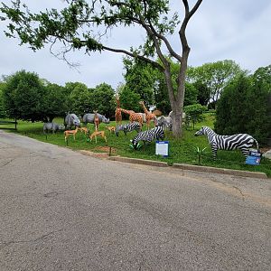 Louisville 5/22 - African lanterns between Asian cats and Glacier Run