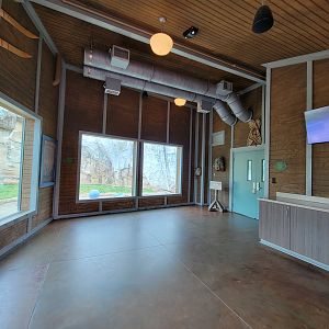 Louisville 5/22 - Glacier Run "community center", polar bear / brown bear exhibit