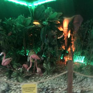 Statues at Aqua Vega