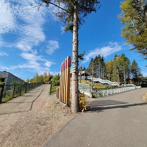 Zoo Sauvage 10/22 - Restaurant terrace, overlooking the Rivière-aux-saumons