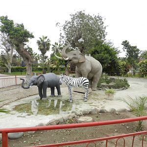 Statues - Parque de Las Leyendas