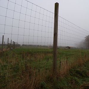 Second axis deer enclosure