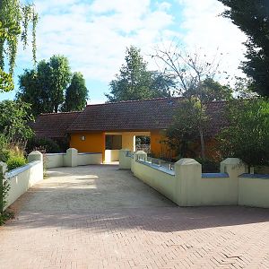 Nuboso monkeys, Elegant-crested tinamou and Patagonian mara house, 2022-08-28