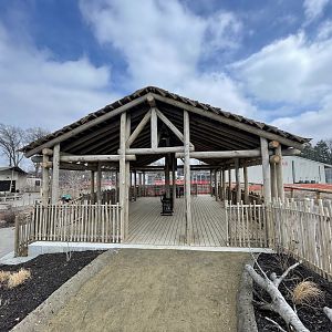 Giraffe and Friends - Viewing Shelter