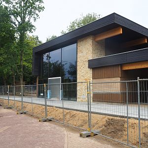 New entrance and gift shop building (Since finished and taken into use), 2022-08-20