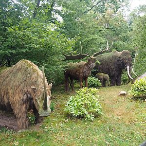 Ice Age animal replicas, 2022-08-20