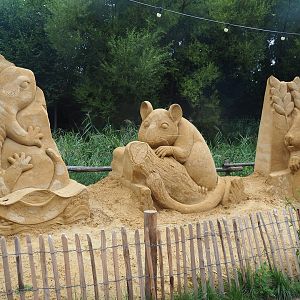 "Zoo of Sand" event - Fire salamander, European garden dormouse and European hamster sand sculptures ,2022-08-20