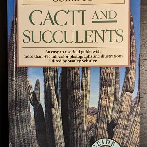 Simon & Schuster's Guide to Cacti and Succulents