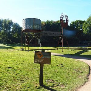 Emu, Kangaroo and Wallaby walk-through - Outback farm theming, 2022-10-09