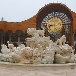 New entrance - Fountain with animal statues, 2023-05-15