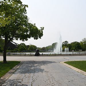 Unrevealed statues surrounding Roosevelt Fountain