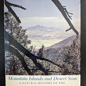 Mountain Islands and Desert Seas: A Natural History of the U.S. - Mexican Borderlands