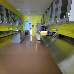 Rosamond Gifford - Animal Health Center, food room