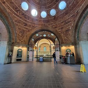 Bronx - Zoo Center, indoor rhino area