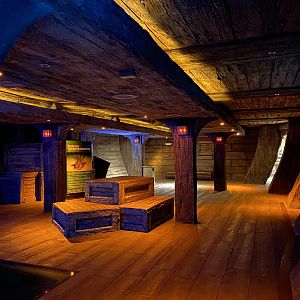 Shipwreck Tank Viewing Area