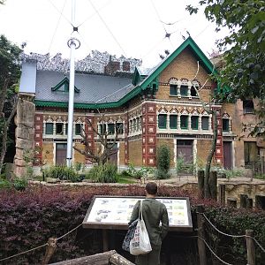 Buffo enclosure view