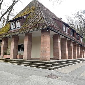 Tiergarten Nürnberg- building beside entrance- 2023