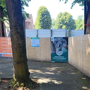 Sign contruction new Koala building