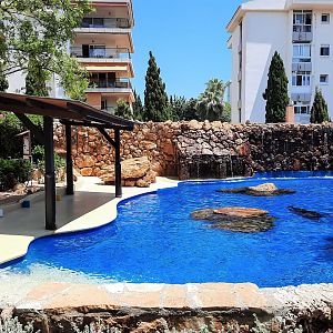 Harbour seal enclosure