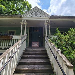 Cleveland Zoo - Australia, closed house