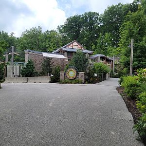 Cleveland Zoo - Asia Passage