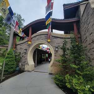 Cleveland Zoo - Asia Passage