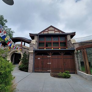 Cleveland Zoo - Asia Passage