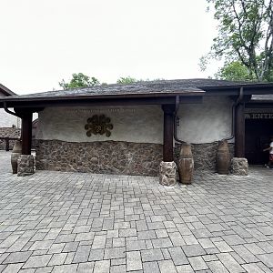 Andean Bear Viewing Building