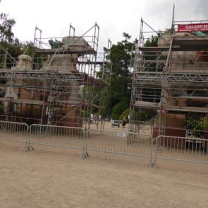 Tierpark Hagenbeck gate in poor state of repair