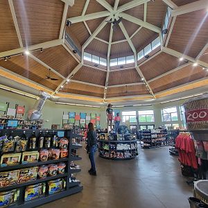Columbus Zoo - Main gift shop