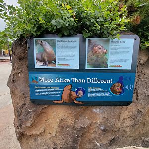 Columbus Zoo - Pinniped sign