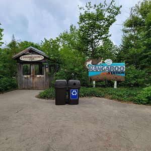 Columbus Zoo - Kangaroo Station entrance