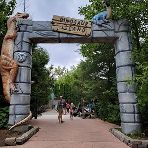 Columbus Zoo - Dinosaur Island (to get to the boat ride)