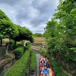 Columbus Zoo - Boat passing by the orangutans