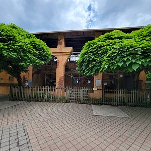 Columbus Zoo - Gibbon building