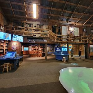 Columbus Zoo - Polar Frontier, Inside building