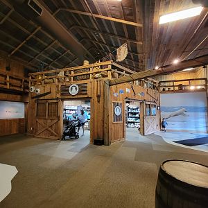 Columbus Zoo - Polar Frontier, Inside building, gift shop