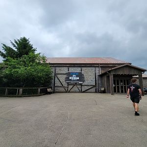 Columbus Zoo - Polar Frontier, Building
