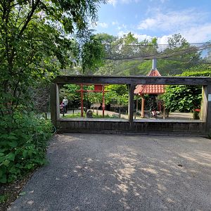 Columbus Zoo - Asia Quest Aviary, Outside viewing window