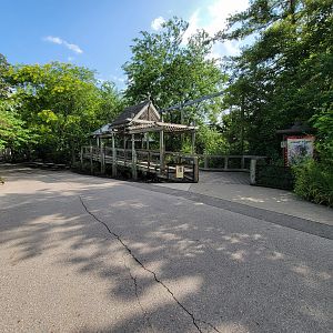 Columbus Zoo - Asia Quest, path to old tiger yards