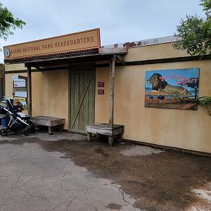 Columbus Zoo - Heart of Africa, "Headquarters" building